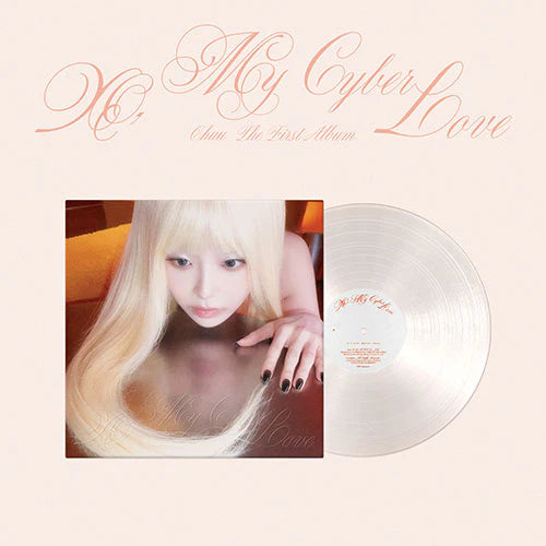 CHUU 1st Album [XO, My Cyberlove] (LP Ver.)